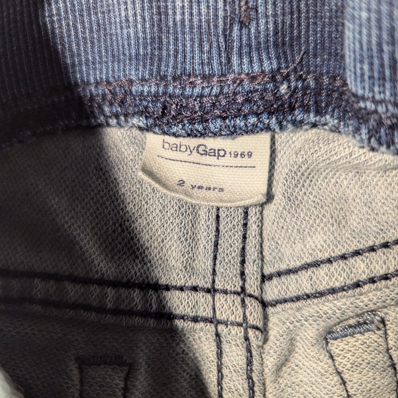 Baby Gap pull on jeans size 2T - Picture 3 of 3